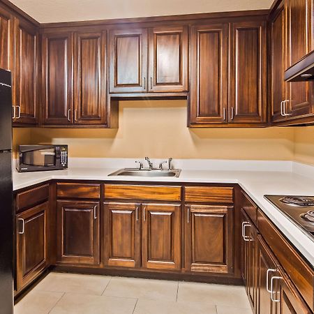 Best Western Granbury Inn And Suites Екстериор снимка