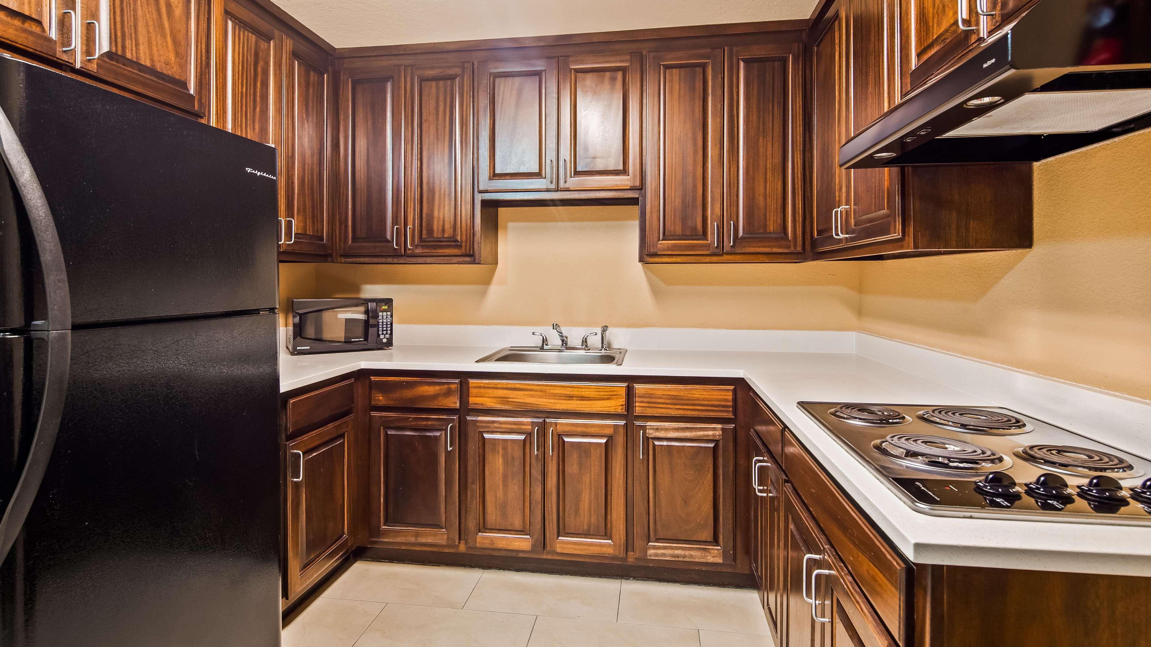 Best Western Granbury Inn And Suites Екстериор снимка