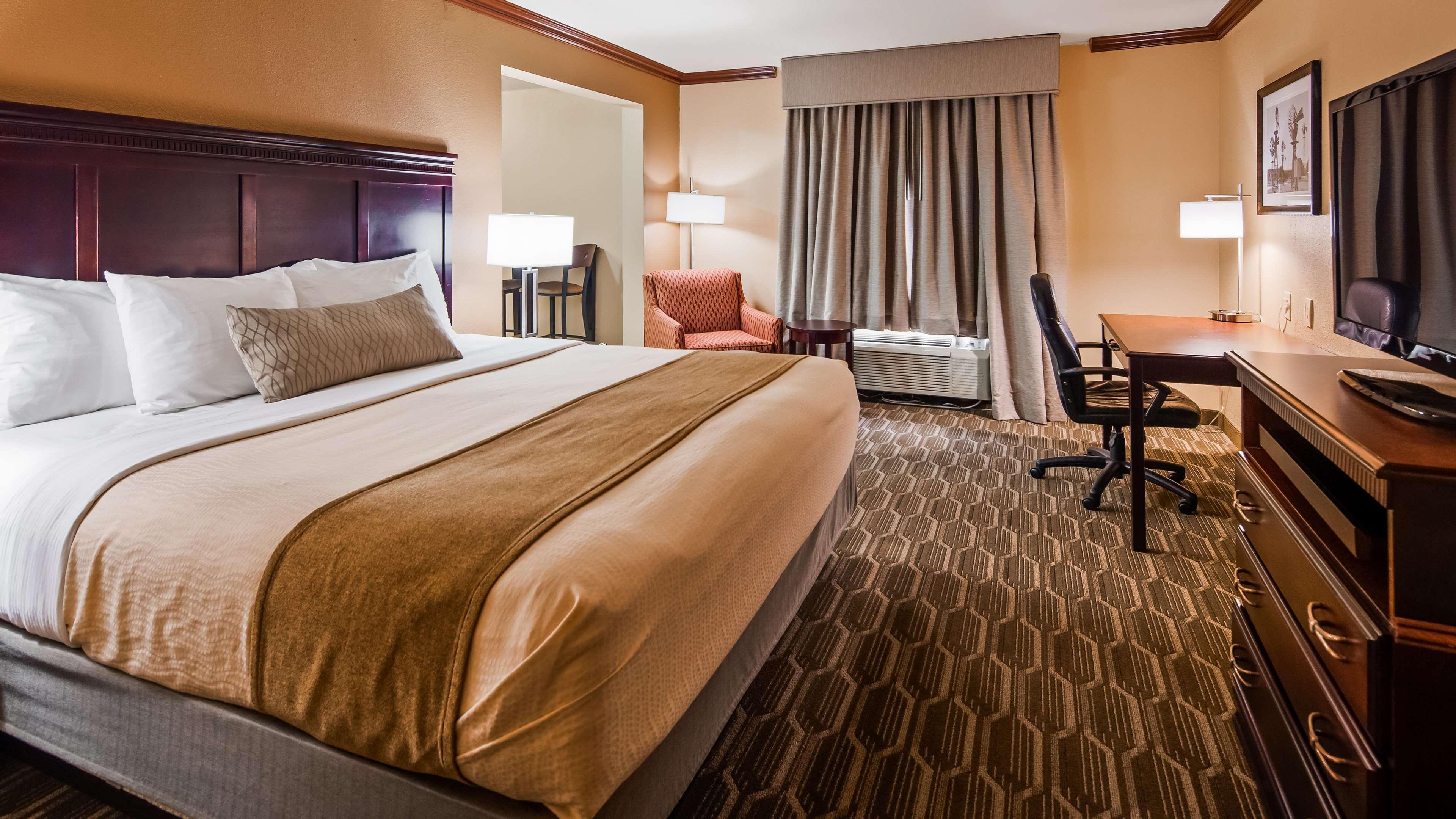 Best Western Granbury Inn And Suites Екстериор снимка