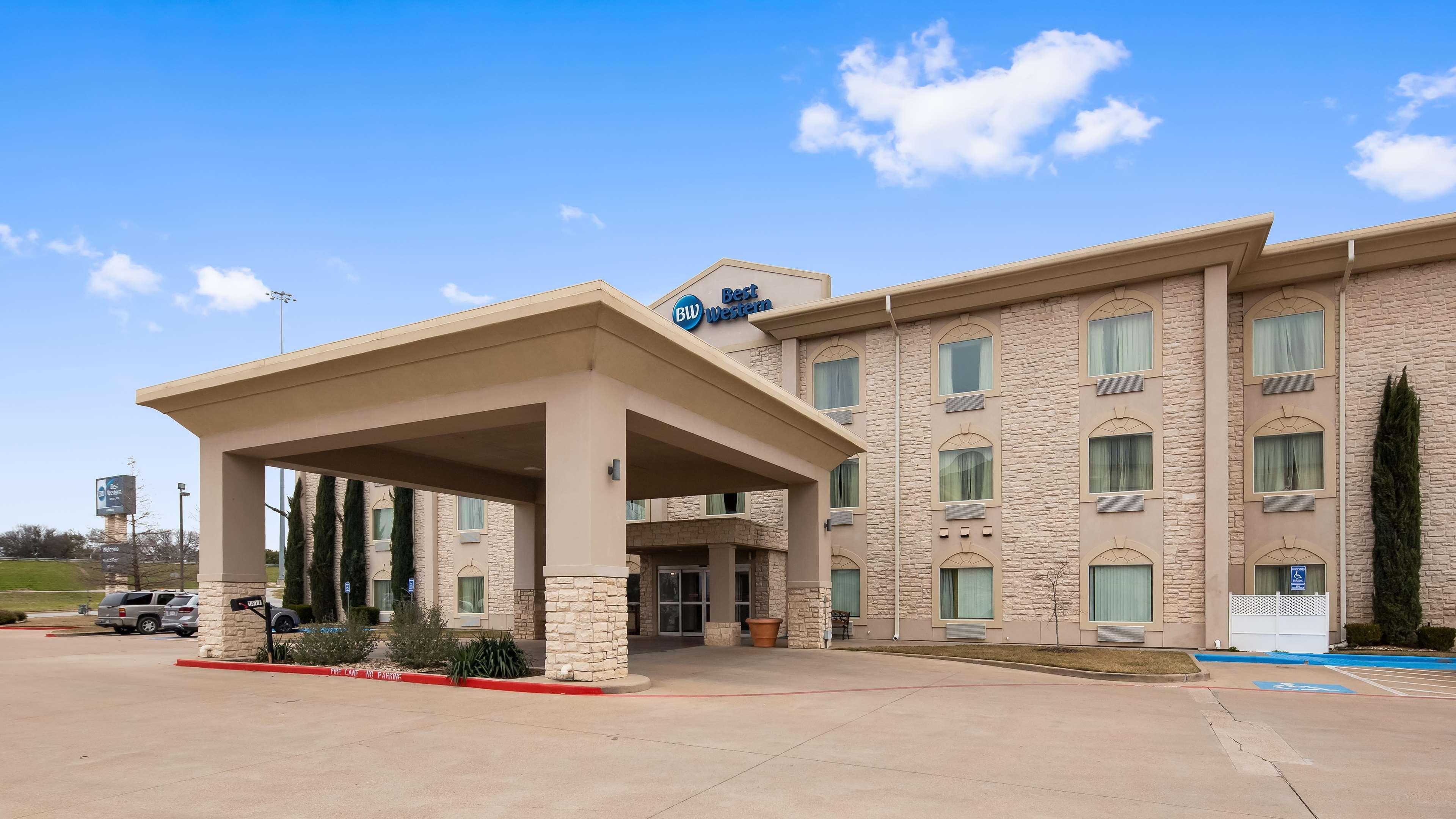 Best Western Granbury Inn And Suites Екстериор снимка