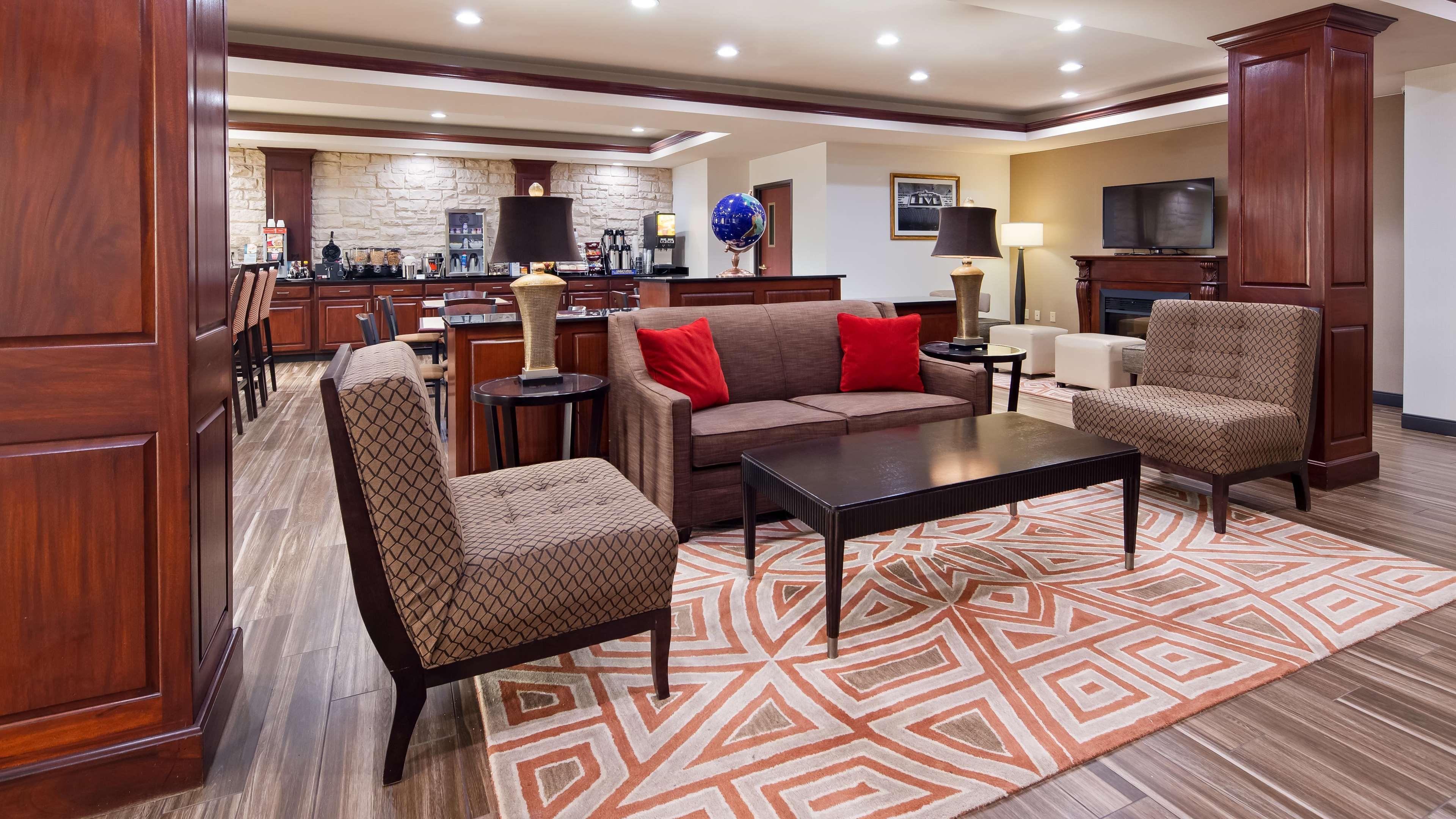 Best Western Granbury Inn And Suites Екстериор снимка