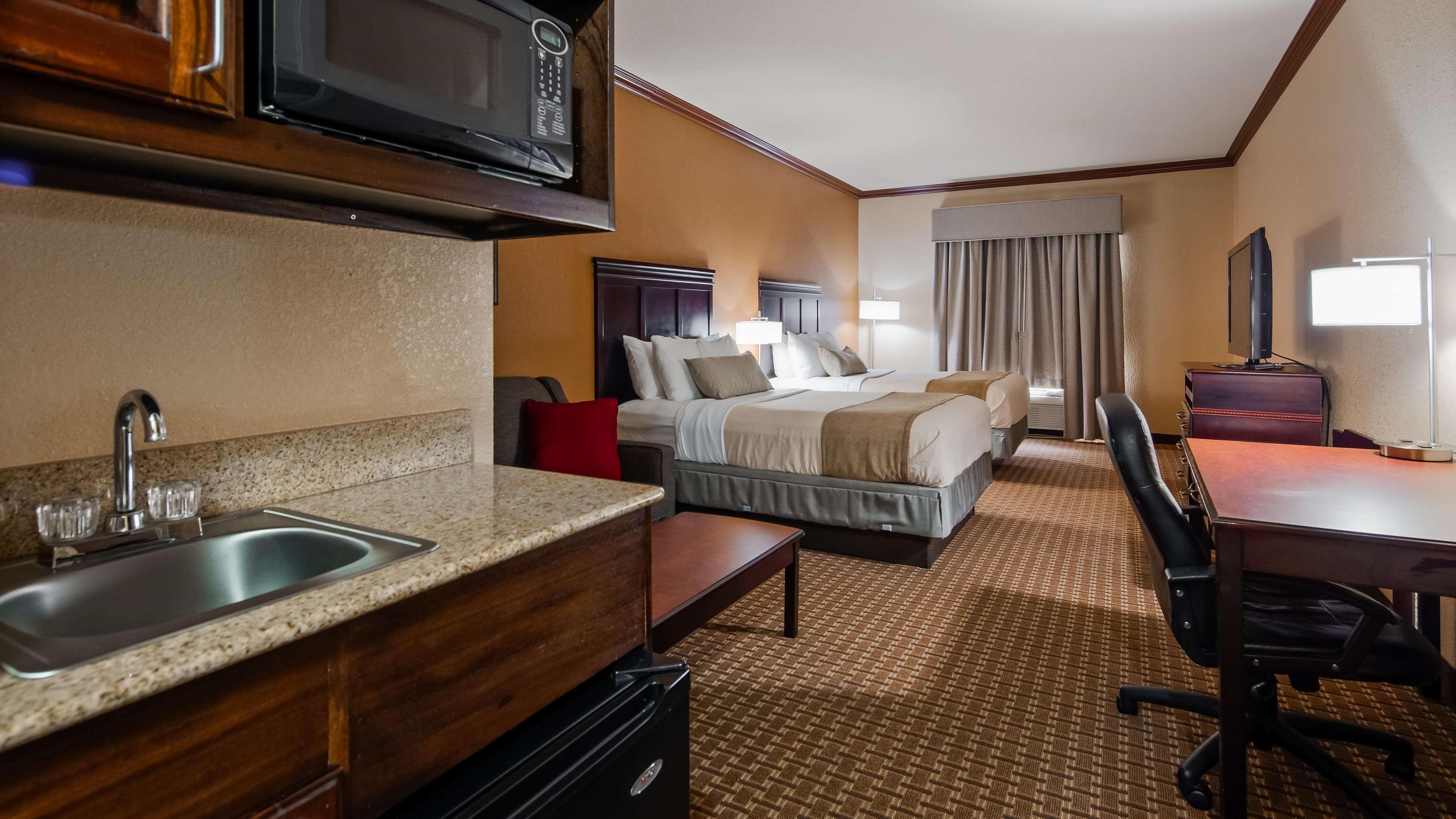 Best Western Granbury Inn And Suites Екстериор снимка